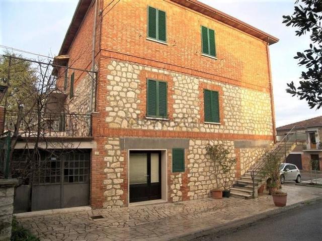 Appartamento in vendita a Torrita, Toscana
