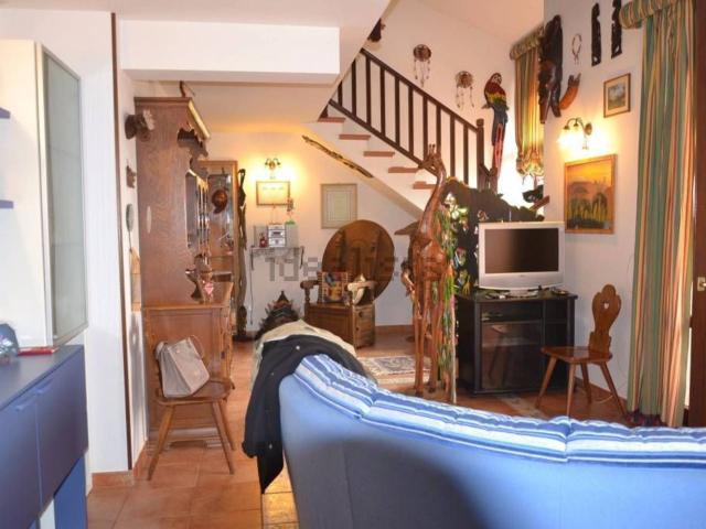 Appartamento in vendita a Trecastelli, Marche