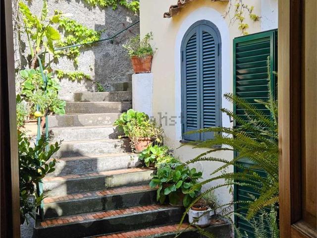 Appartamento in vendita a Positano, Campania