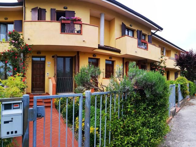 Appartamento in vendita a Montefiore Conca, Reggio Emilia