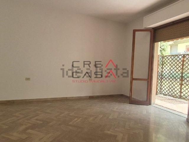 Appartamento in vendita a Centro Direzionale, Prato