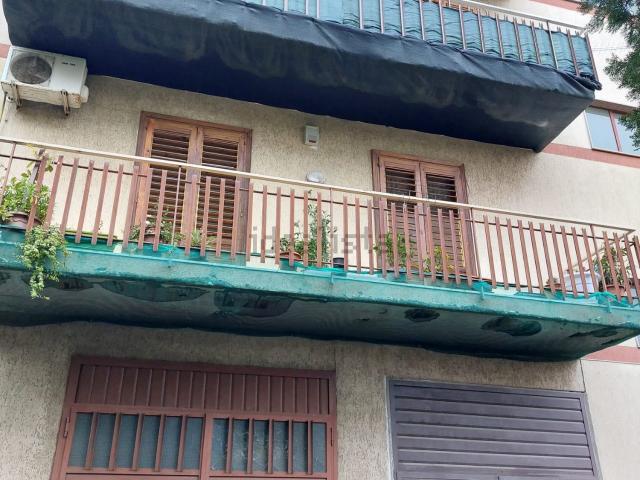 Appartamento in vendita a Aci Sant'antonio, Catania