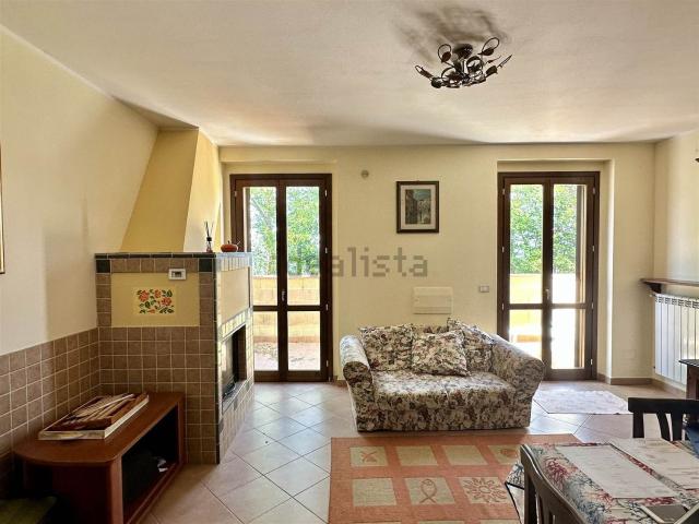 Appartamento in vendita a Bivio Di Ravi, Toscana