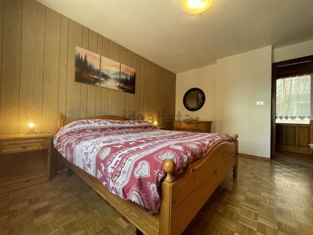 Appartamento in vendita a Torgnon, Aosta