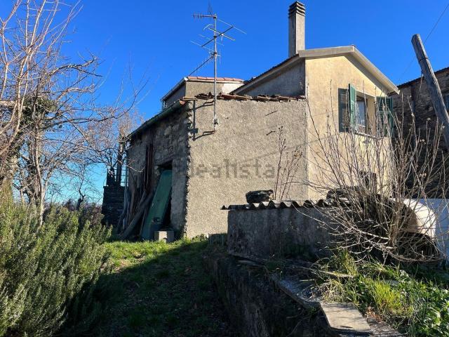 Appartamento in vendita a Tavarone, Maissana
