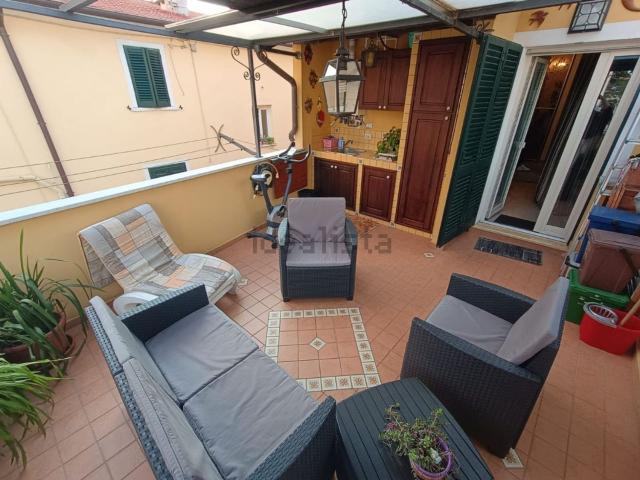 Appartamento in vendita a Avenza, Carrara