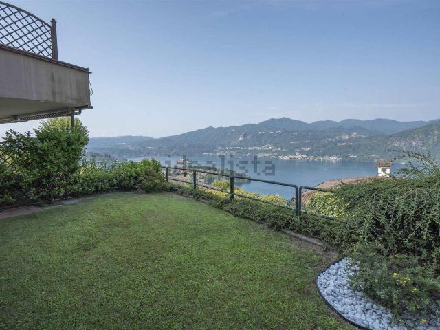 Appartamento in vendita a Carcegna, Miasino