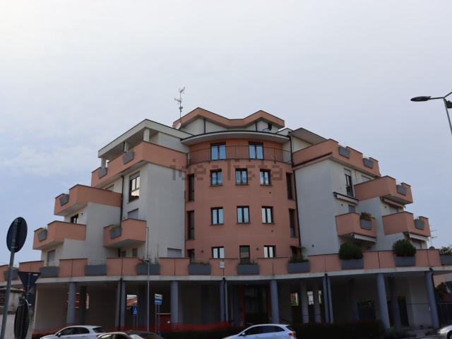 Appartamento in vendita a Ronchi, Gallarate