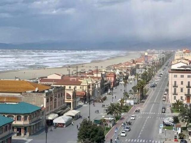Appartamento in vendita a Viareggio, Toscana
