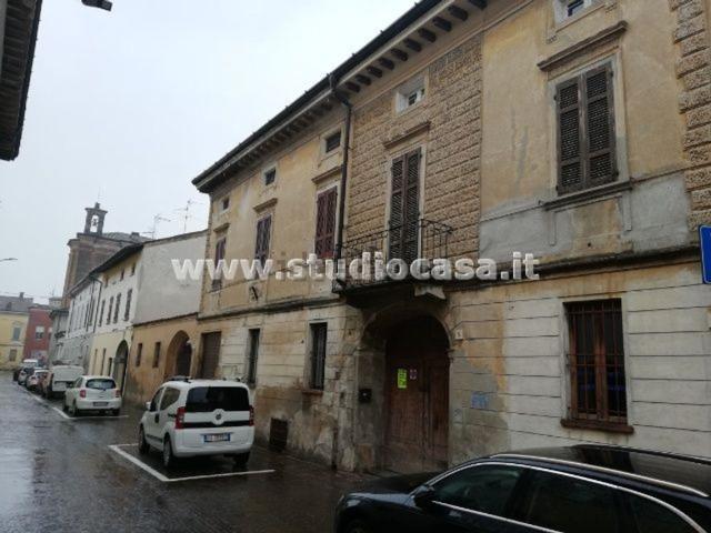 Appartamento in vendita a Castelleone, Lombardia