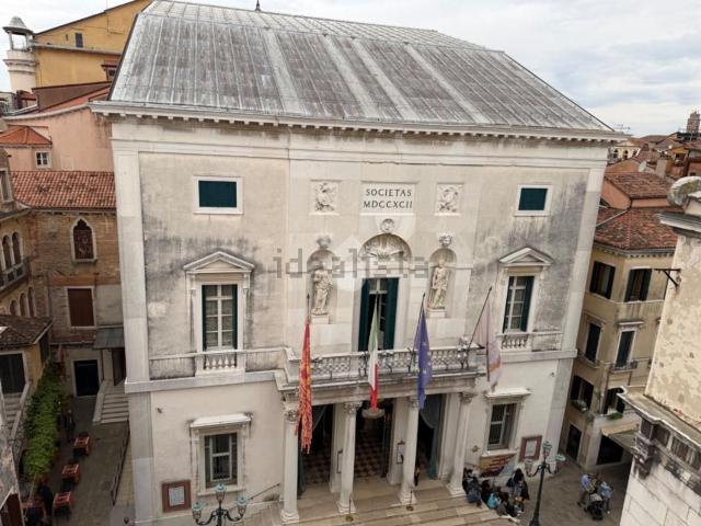 Appartamento in vendita a Venezia-Murano-Burano, Venezia