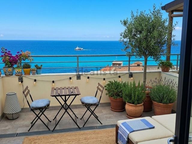 Appartamento in vendita a Calabria, Vibo Valentia