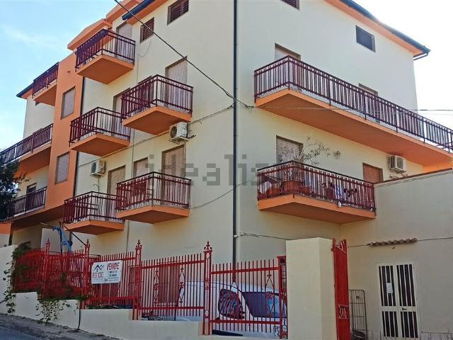 Appartamento in vendita a Lazzàro, Calabria
