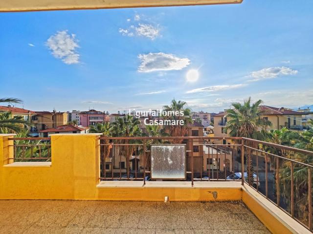 Appartamento in vendita a Bordighera, Liguria