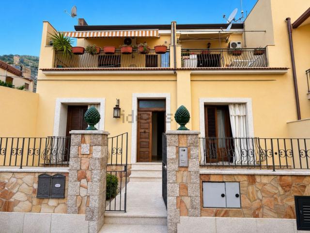 Appartamento in vendita a Taormina, Sicilia