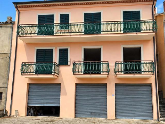 Appartamento in vendita a Laurenzana, Potenza