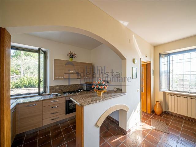 Appartamento in vendita a Asproli, Todi