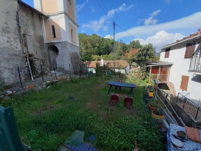 Appartamento in vendita a Sesta Godano, Liguria