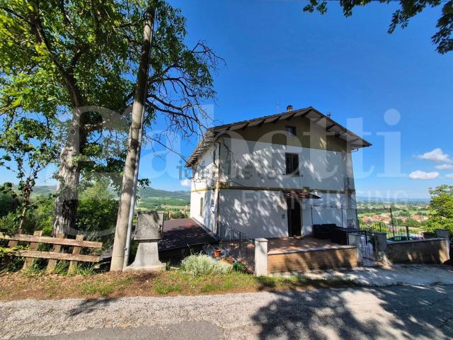 Appartamento in vendita a Gubbio, Umbria