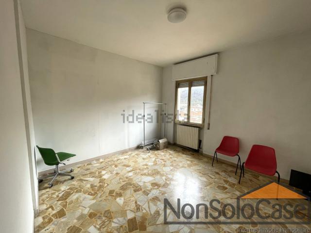 Appartamento in vendita a Vaiano, Toscana