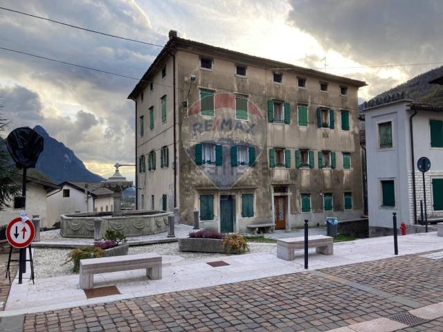 Appartamento in vendita a Longarone, Veneto