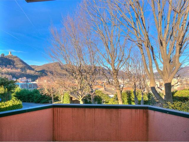 Appartamento in vendita a Caserme, Como