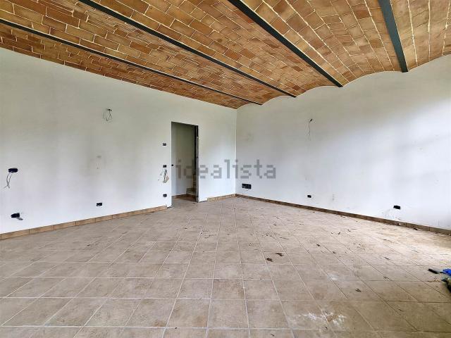 Appartamento in vendita a Coroncina, Siena