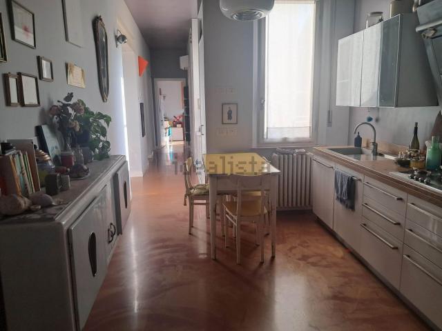Appartamento in vendita a Oltretorrente, Parma