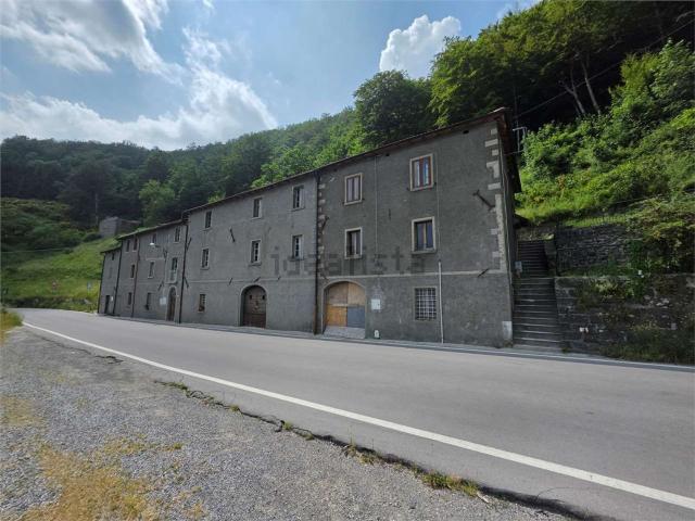 Appartamento in vendita a Unione Comuni Garfagnana, Castiglione Di Garfagnana