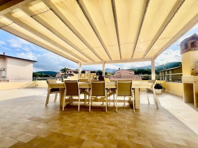 Appartamento in vendita a Bivio Di Ravi, Toscana