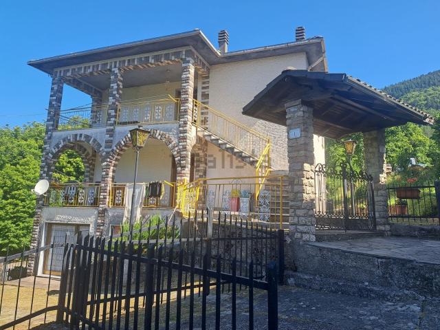 Appartamento in vendita a Antara, Zeri