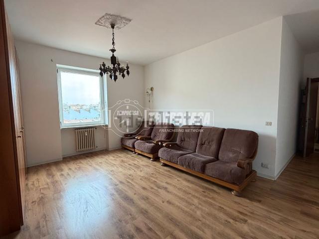 Appartamento in vendita a Vigevano, Lombardia