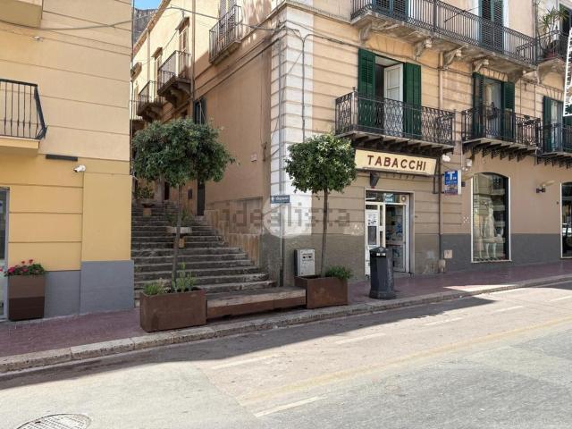 Appartamento in vendita a Alcamo, Sicilia