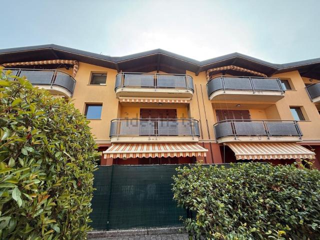 Appartamento in vendita a Rovellasca, Lombardia