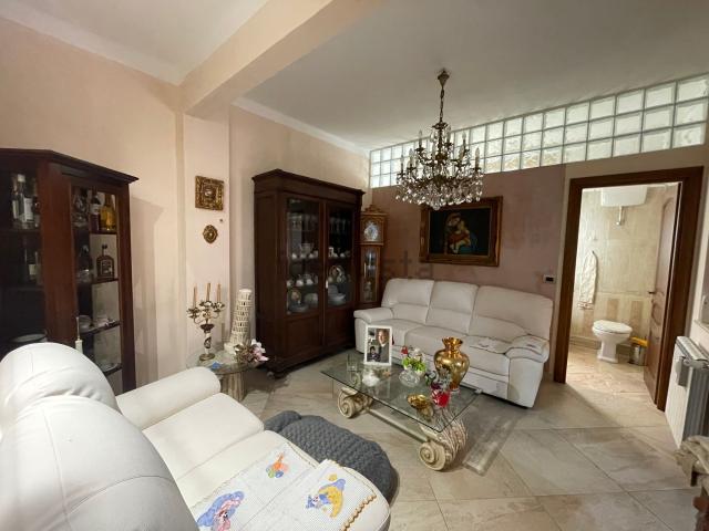 Appartamento in vendita a Ceranesi, Liguria