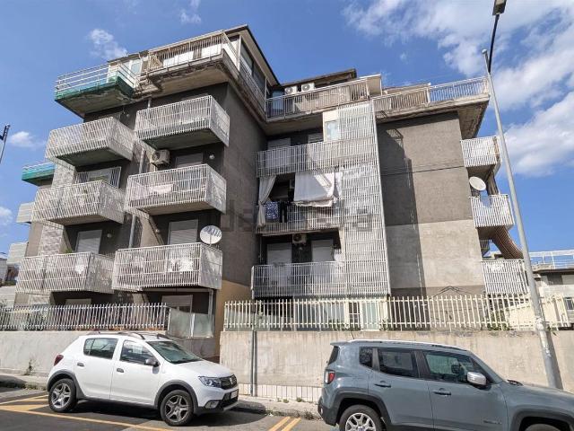 Appartamento in vendita a Aci Catena, Sicilia