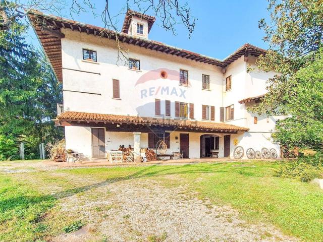 Appartamento in vendita a Locate Varesino, Lombardia