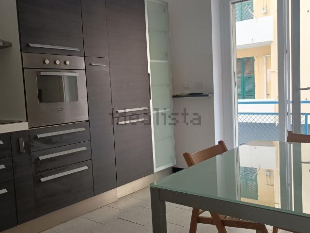 Appartamento in vendita a Vado Ligure, Liguria