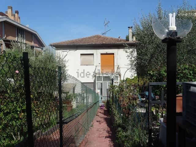 Appartamento in vendita a Terni, Umbria