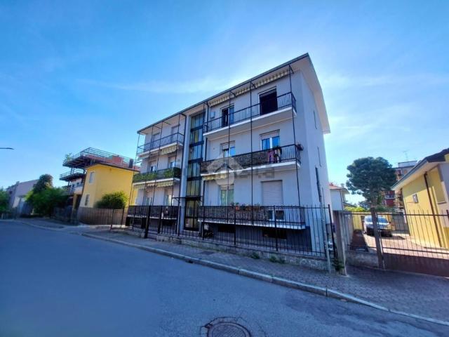 Appartamento in vendita a Vittuone, Milano