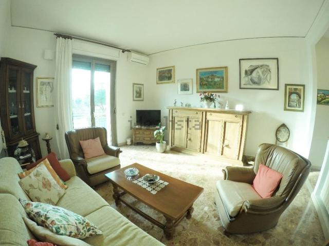 Appartamento in vendita a Quartiere 4, Firenze