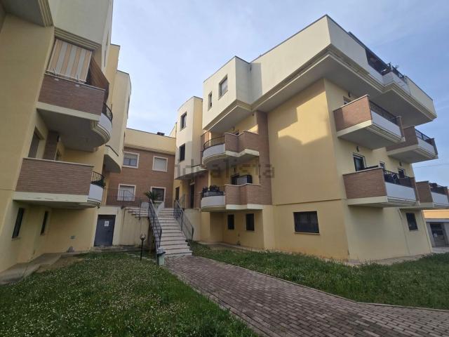 Appartamento in vendita a Unione dei Comuni della Val Vibrata, Tortoreto