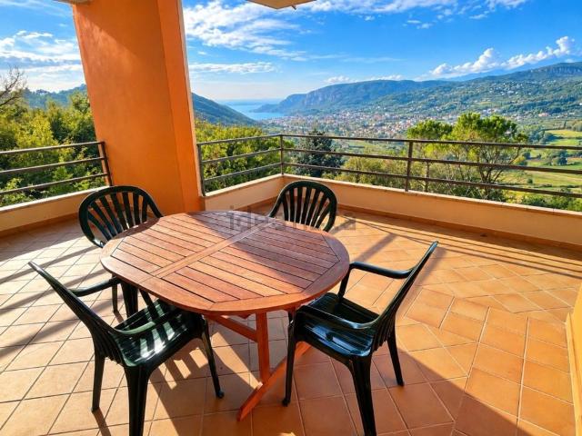 Appartamento in vendita a Albarè, Costermano sul Garda
