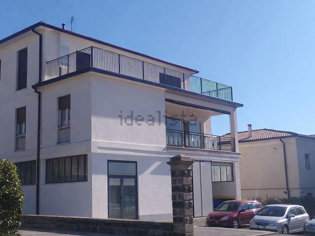 Appartamento in vendita a Comunità Montana Parco Alto Garda bresciano, Salò