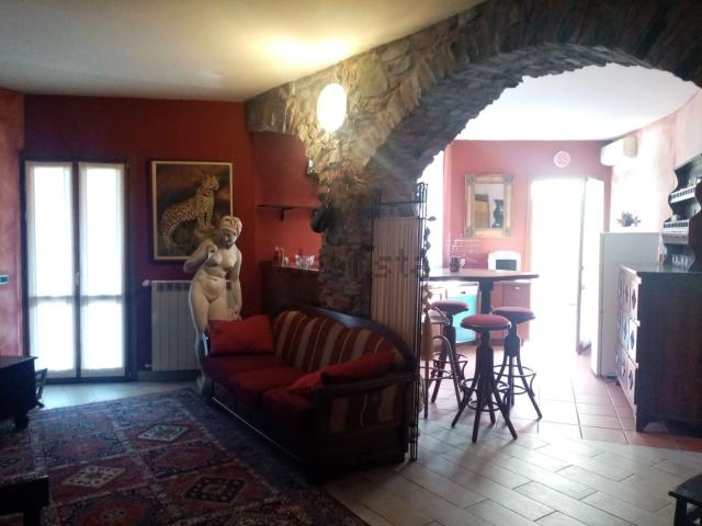 Appartamento in vendita a Como, Lombardia