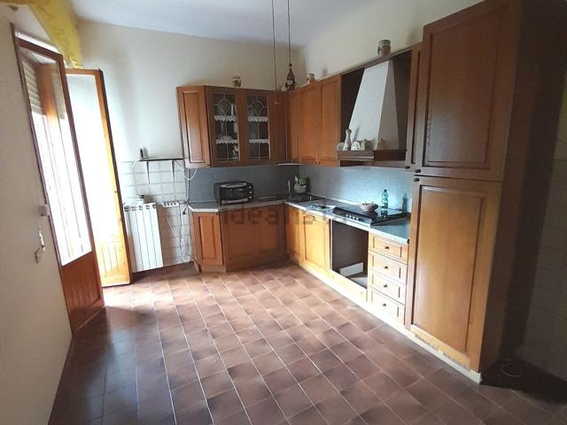 Appartamento in vendita a Lecchi, Toscana