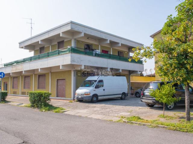 Appartamento in vendita a Pontoglio, Lombardia