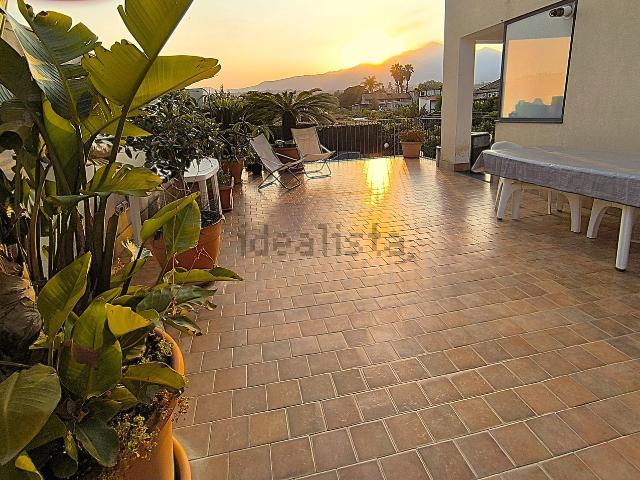 Appartamento in vendita a Acireale, Catania