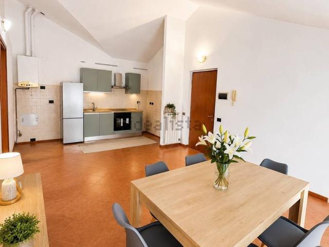 Appartamento in vendita a Grezzago, Lombardia