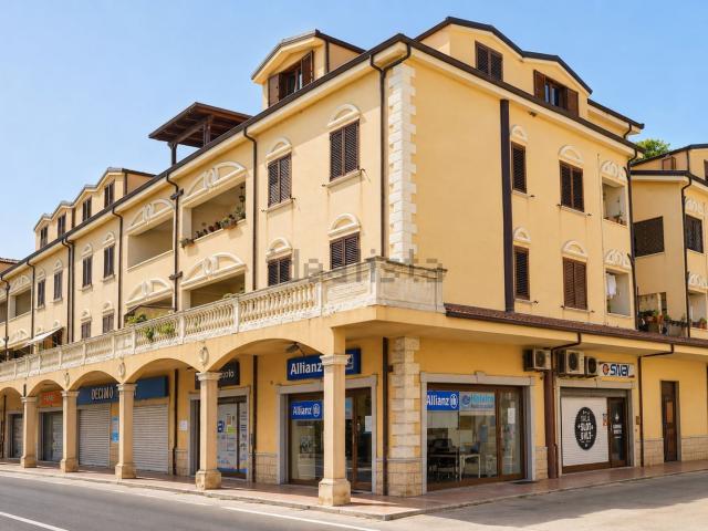 Appartamento in vendita a Calabria, Reggio Calabria